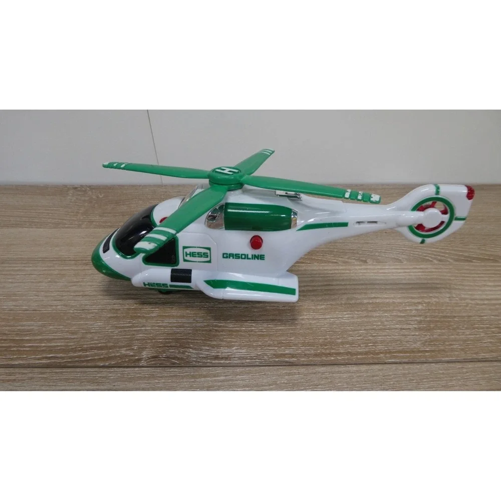 VINTAGE HESS GASOLINE TOY TRUCK AND HELICOPTER 2006 BOXED - Read Desc
